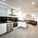 Acogedor Apartamento En Barcelona, Zona Tranquila
